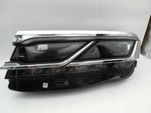 Laden Sie das Bild in den Galerie-Viewer, Frontscheinwerfer VW Touareg 761941081 Ein Stück (Rechts oder Links) Headlight