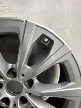 Load image into Gallery viewer, 1x Alufelge 17 Zoll 6.5&quot; 5x112 6883517 BMW 1 Rim Wheel