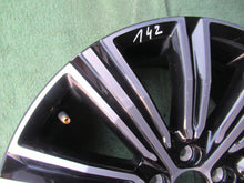 Laden Sie das Bild in den Galerie-Viewer, 1x Alufelge 18 Zoll 8.0" 5x108 42ET Glanz Schwarz 31471312 Volvo S60 V60