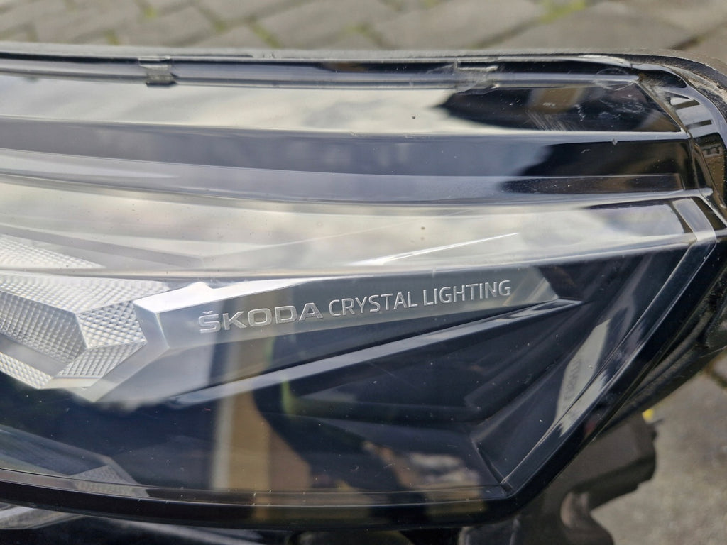 Frontscheinwerfer Skoda Kamiq 658941015 LED Ein Stück (Rechts oder Links) SCH2158915491yj