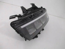 Laden Sie das Bild in den Galerie-Viewer, Frontscheinwerfer Opel Astra L 9850326980 Links Scheinwerfer Headlight SCH1218600167vs