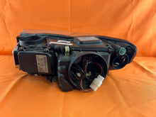 Laden Sie das Bild in den Galerie-Viewer, Frontscheinwerfer VW Touareg 7L6941032C LED Vorderseite Scheinwerfer Headlight
