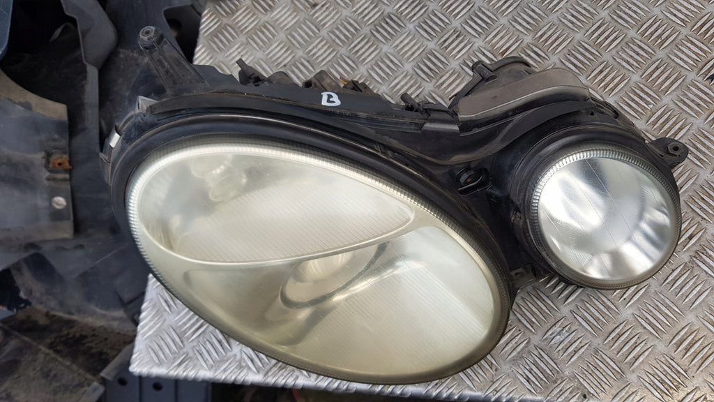 Frontscheinwerfer Mercedes-Benz W211 15436001 Xenon Rechts Headlight SCH8481706939lo