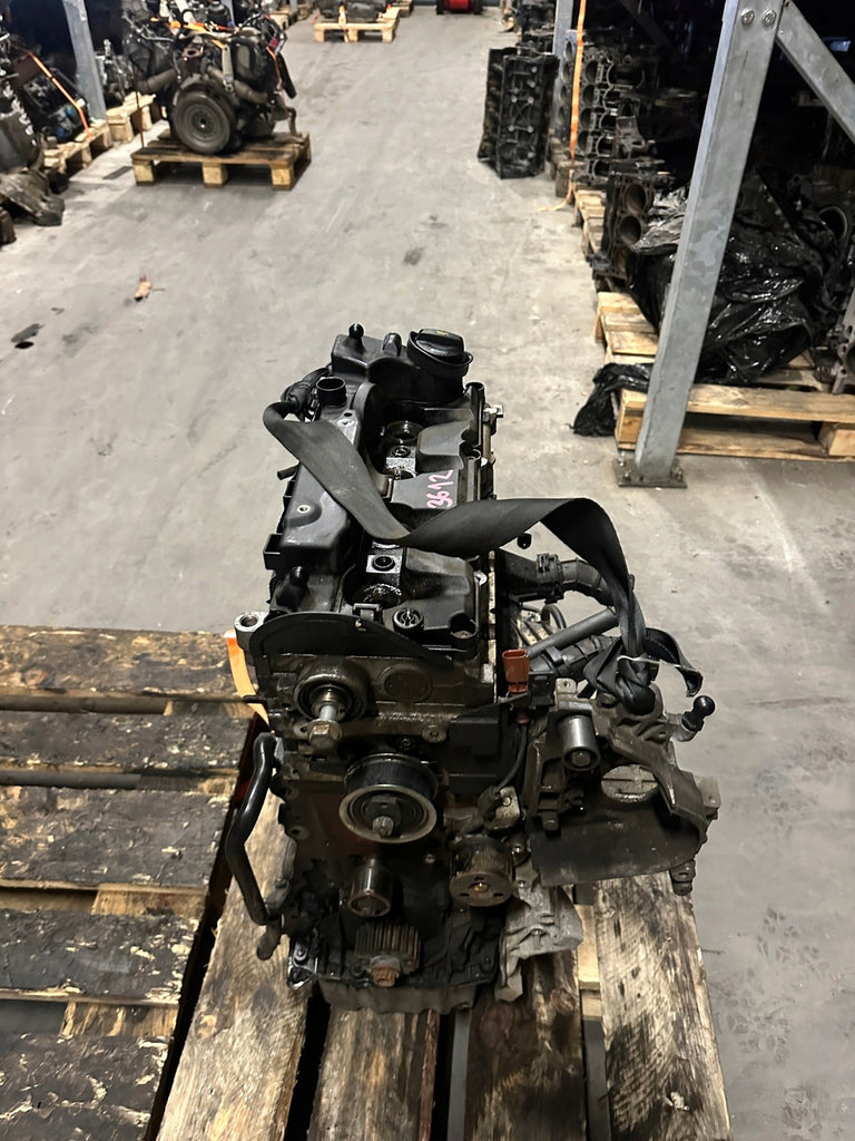 Motor Audi VW A3 Golf CRUA 2.0 TDI 150PS 110kW 14TKm 2017 Diesel Unkomplett