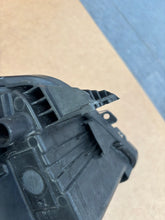 Laden Sie das Bild in den Galerie-Viewer, Frontscheinwerfer Ford Kuga LV4B-13E017-AL LED FALSE Scheinwerfer Headlight SCH2331002708fs