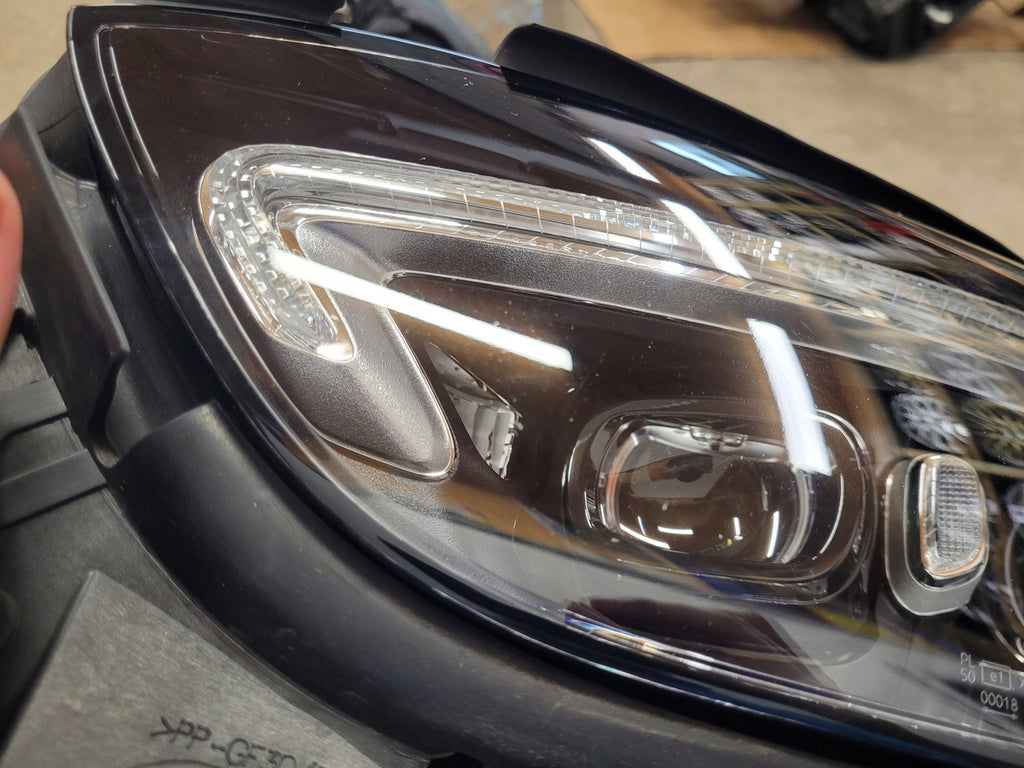 Frontscheinwerfer Mercedes-Benz W206 A2069064703 LED Links Headlight SCH9216610372po
