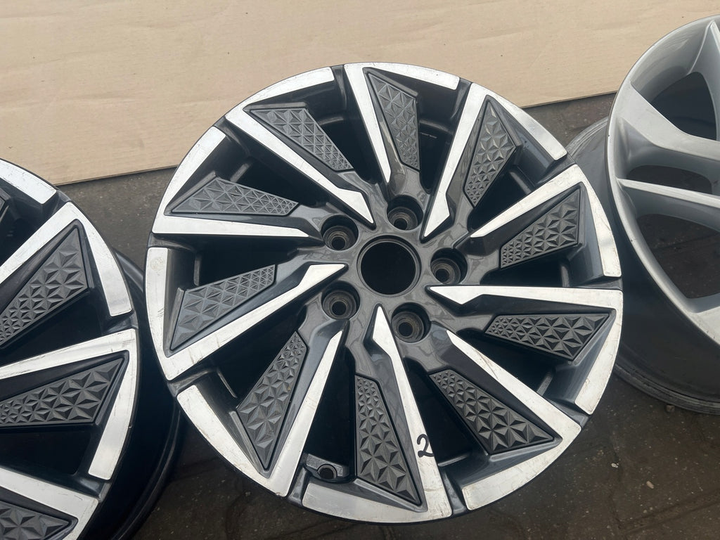 1x Alufelge 16 Zoll 6.5" 5x114.3 50ET Glanz Grau 52910-G7700 Hyundai Ioniq Mg