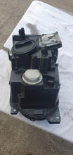 Laden Sie das Bild in den Galerie-Viewer, Frontscheinwerfer Land Rover Range I L322 AH42-13W029-AB Rechts Headlight SCH3991104570gt