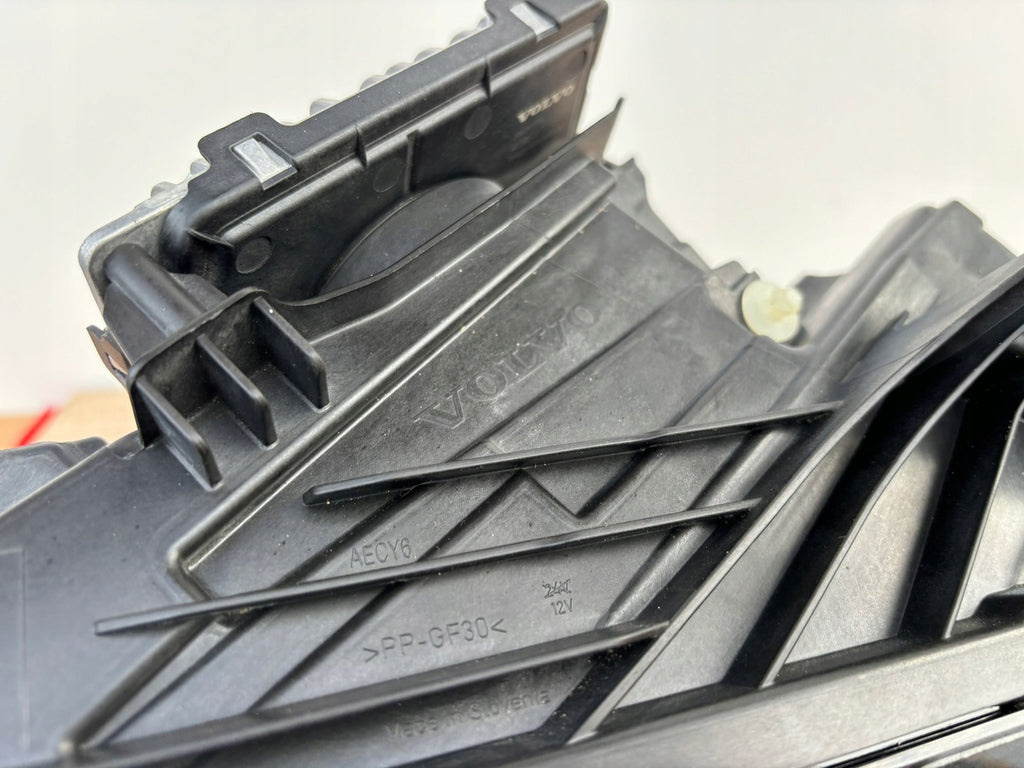 Frontscheinwerfer Volvo S60 V60 32228817 Links Scheinwerfer Headlight SCH2014225699wy