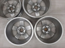 Load image into Gallery viewer, 1x Alufelge 16 Zoll 7.0&quot; 5x112 46ET Glanz Silber 8K0071496 Audi A4 B8 Rim Wheel