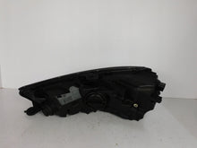 Laden Sie das Bild in den Galerie-Viewer, Frontscheinwerfer Audi A4 B9 8W0941011 FALSE Scheinwerfer Headlight SCH4471396751iq
