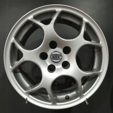 Laden Sie das Bild in den Galerie-Viewer, 4x Alufelge 15 Zoll 7.0" 5x100 38ET Glanz Silber F509074 VW Passat B4 Golf I FEL2372702730ca