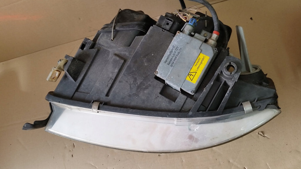 Frontscheinwerfer Audi A6 C5 15592900 Xenon Ein Stück (Rechts oder Links)