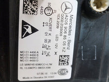 Laden Sie das Bild in den Galerie-Viewer, Frontscheinwerfer Mercedes-Benz W205 A20590685 Links Scheinwerfer Headlight SCH2493022431nu