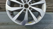 Laden Sie das Bild in den Galerie-Viewer, 1x Alufelge 17 Zoll 7.0" 5x112 45ET 2GA601025AC VW T-Roc Rim Wheel FEL9652127725fe