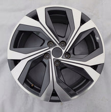 Load image into Gallery viewer, 1x Alufelge 18 Zoll 7.0&quot; 5x114.3 35ET Glanz Graphit 403005075R Mg Koleos Captur