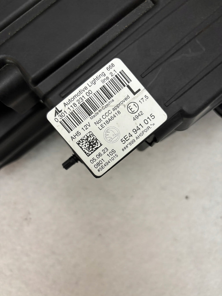 Frontscheinwerfer Skoda Octavia I 5E4941015 5E4941016 LED Links Headlight SCH8214571989zi