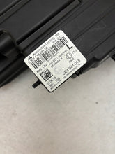 Laden Sie das Bild in den Galerie-Viewer, Frontscheinwerfer Skoda Octavia I 5E4941015 5E4941016 LED Links Headlight SCH8214571989zi