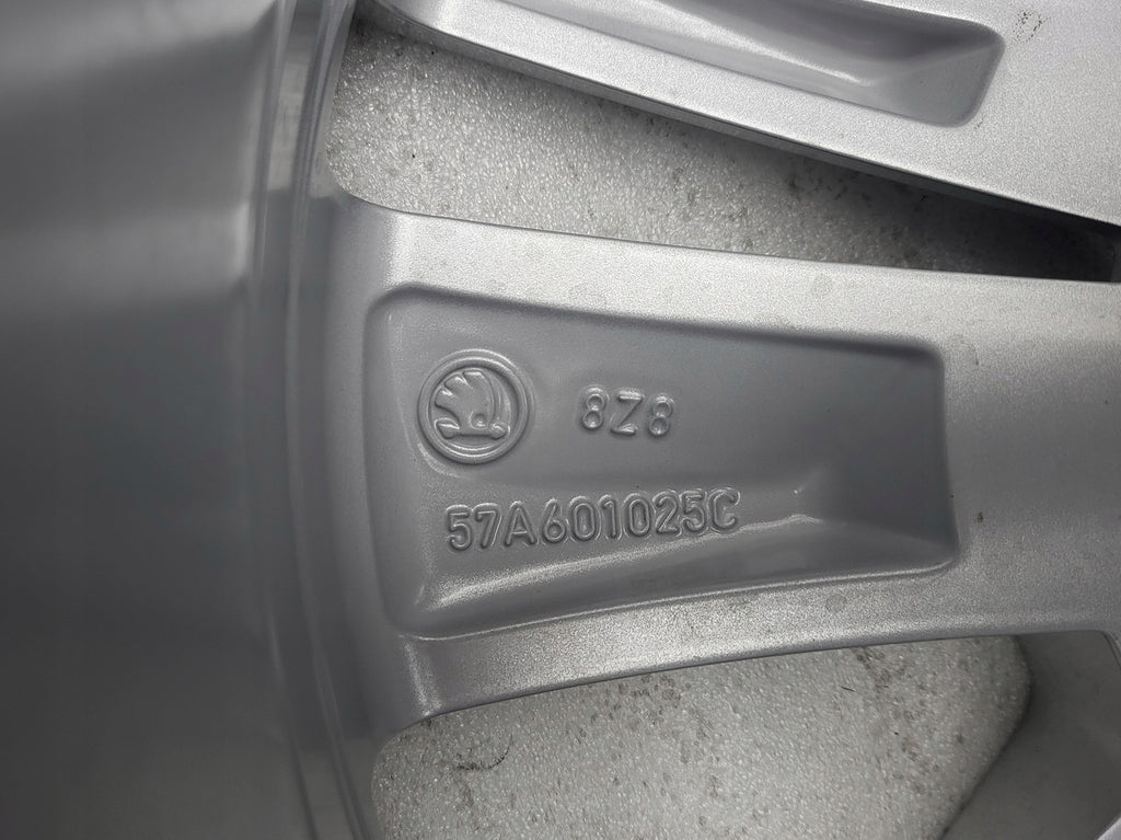 1x Alufelge 18 Zoll 7.0" 5x112 45ET 57A601025C Skoda Karoq Rim Wheel