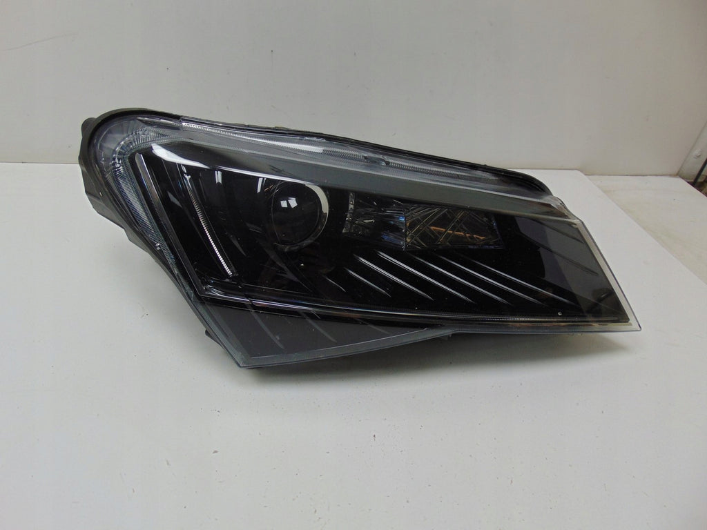 Frontscheinwerfer Skoda Superb III 3V1941016A Xenon Rechts Headlight SCH5766664162gv