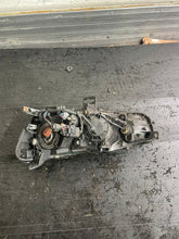 Laden Sie das Bild in den Galerie-Viewer, Frontscheinwerfer Mitsubishi Outlander I Rechts Scheinwerfer Headlight SCH5358721230eg