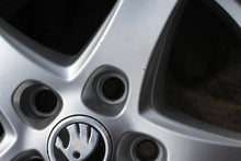 Load image into Gallery viewer, 4x Alufelge 16 Zoll 6.5" 5x112 50ET Glanz Silber KBA48392 Skoda Octavia FEL1445281471yl