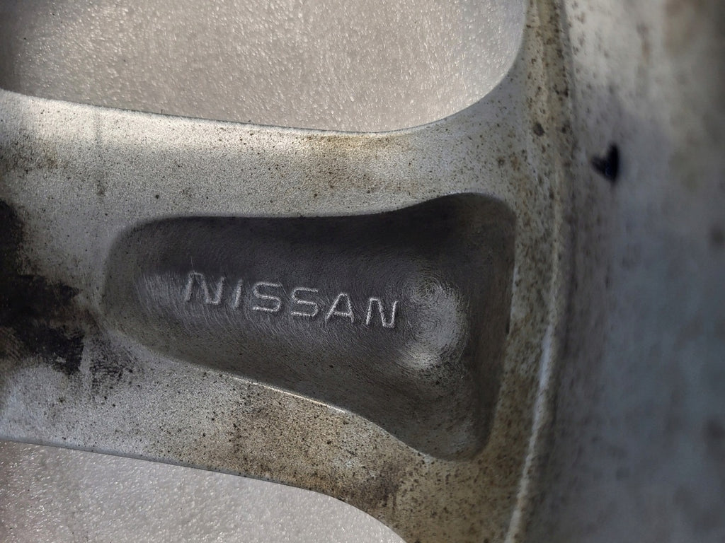 1x Alufelge 17 Zoll 7.0" 6x114.3 30ET WA37-4X00B Nissan Navara D40 Rim Wheel