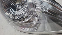 Load image into Gallery viewer, Frontscheinwerfer Hyundai I20 92102-4P000 Rechts Scheinwerfer Headlight