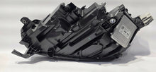 Laden Sie das Bild in den Galerie-Viewer, Frontscheinwerfer Skoda Octavia IV 5E4941016B Full LED Rechts Headlight SCH4956739757bm