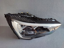 Laden Sie das Bild in den Galerie-Viewer, Frontscheinwerfer Audi Q3 83A941012 1090025 LED Rechts Scheinwerfer Headlight