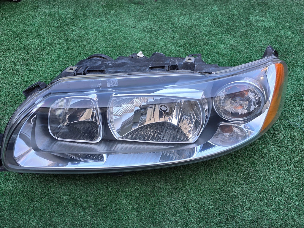 Frontscheinwerfer Volvo S60 V70 30698835 Links Scheinwerfer Headlight