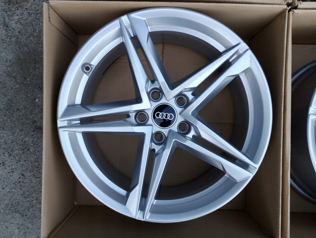 4x Alufelge 18 Zoll 8.0" 5x112 40ET Glanz Silber 8W0601025HM Audi B8 Rim Wheel FEL8877621225nu