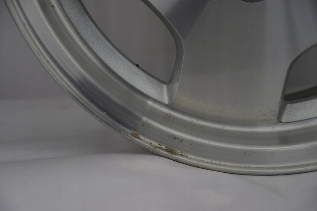 1x Alufelge 15 Zoll 7.0" 5x114.3 25ET Glanz Silber Jeep Rim Wheel FEL6755634528pm