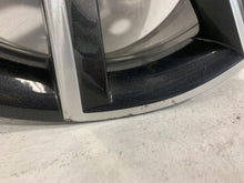 Laden Sie das Bild in den Galerie-Viewer, 1x Alufelge 19 Zoll 8.0&quot; 5x108 45ET Glanz Graphit 57A601025R Skoda Karoq