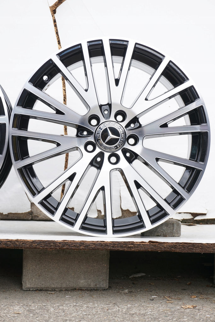 4x Alufelge 18 Zoll 7.5" 5x112 49ET Glanz Schwarz A1774010600 Mercedes-Benz W177 FEL1141448088tg