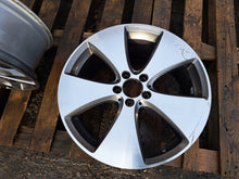Laden Sie das Bild in den Galerie-Viewer, 1x Alufelge 19 Zoll 8.0" 5x112 A2134011700 Mercedes-Benz Rim Wheel FEL2404145652of