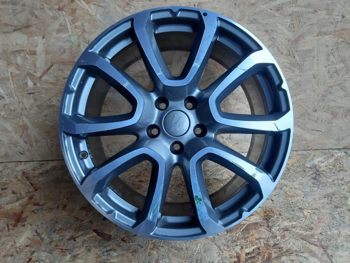 1x Alufelge 19 Zoll 8.5" 5x114.3 670044699 Maserati Levante Rim Wheel FEL3578437418nw