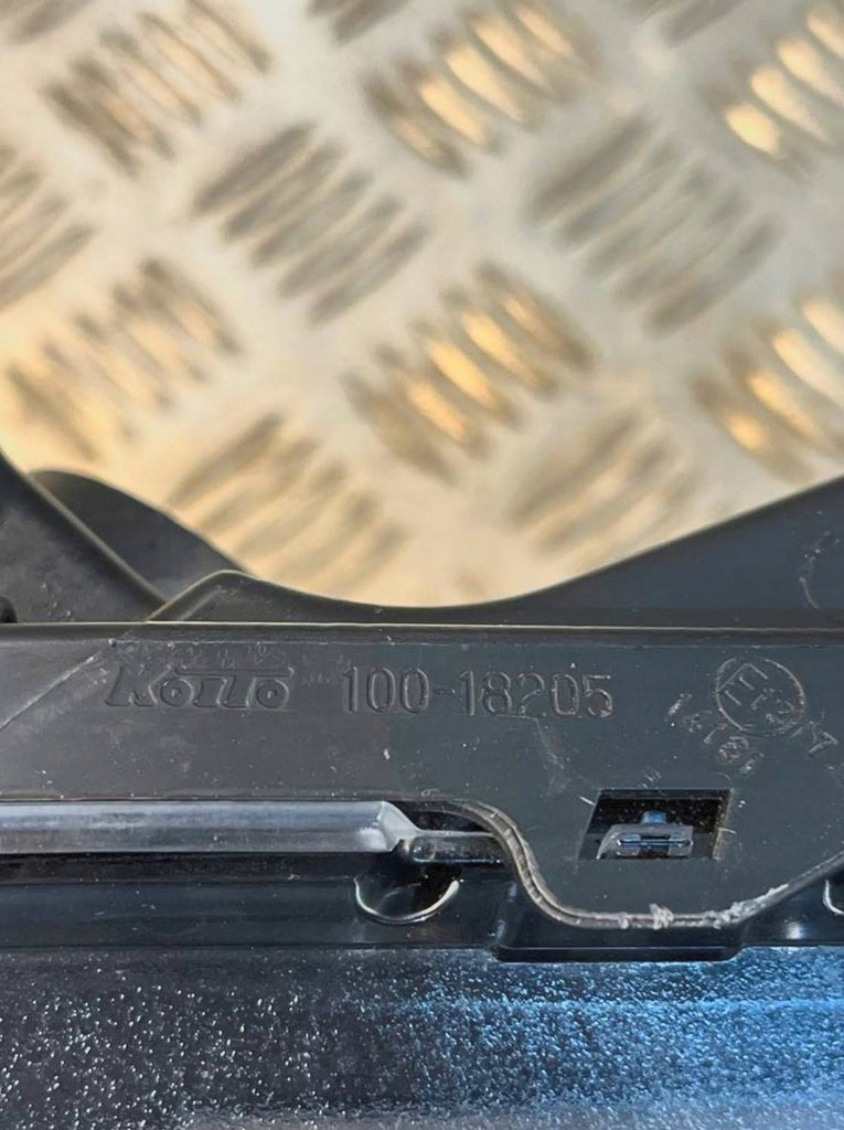 Frontscheinwerfer Honda Hrv Hr-V 100-18205 LED Ein Stück (Rechts oder Links)