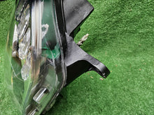 Load image into Gallery viewer, Frontscheinwerfer Dacia Logan Sandero II 260603795R Links Scheinwerfer Headlight SCH9347309133ju