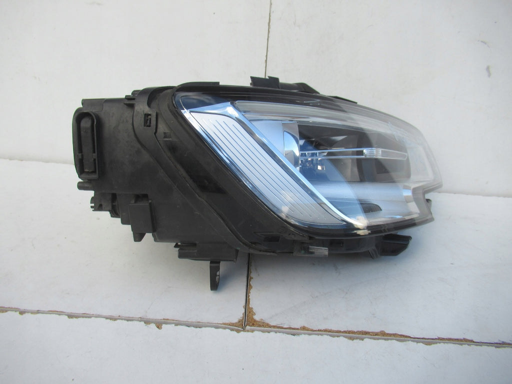 Frontscheinwerfer Audi A3 8V0941006E Bi-Xenon Rechts Scheinwerfer Headlight SCH8069892584ik