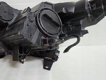 Laden Sie das Bild in den Galerie-Viewer, Frontscheinwerfer Opel Zafira C 13399859RH Rechts Scheinwerfer Headlight