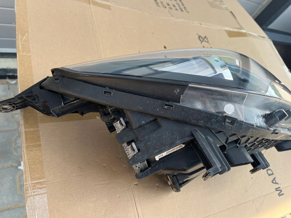 Frontscheinwerfer Hyundai I30 III 92102-G4120 LED Rechts Scheinwerfer Headlight