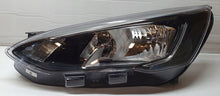 Load image into Gallery viewer, Frontscheinwerfer Ford Focus 2498487 Links Scheinwerfer Headlight SCH7342042170hf