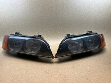 Laden Sie das Bild in den Galerie-Viewer, Frontscheinwerfer BMW 5 E39 Xenon Ein Stück (Rechts oder Links) Headlight