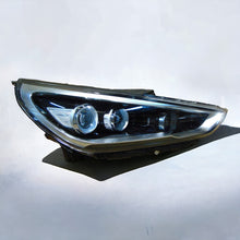 Laden Sie das Bild in den Galerie-Viewer, Frontscheinwerfer Hyundai I30 III 92102-G4100 G4921-21060 LED Rechts Headlight