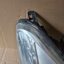 Laden Sie das Bild in den Galerie-Viewer, Frontscheinwerfer Citroën Berlingo 9806306580 Rechts Scheinwerfer Headlight SCH1106143535fs