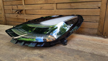 Laden Sie das Bild in den Galerie-Viewer, Frontscheinwerfer Tesla Model 3 1077375-50-B LED Links Scheinwerfer Headlight