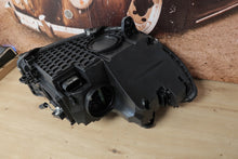 Laden Sie das Bild in den Galerie-Viewer, Frontscheinwerfer Mercedes-Benz W206 A2069067103 LED Links Headlight SCH1695241215di