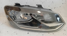 Laden Sie das Bild in den Galerie-Viewer, Frontscheinwerfer VW Polo 6C1941006 Rechts Scheinwerfer Headlight