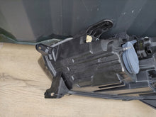 Laden Sie das Bild in den Galerie-Viewer, Frontscheinwerfer Dacia Sandero III Logan 260102586R LED Rechts Headlight SCH2610663372ic